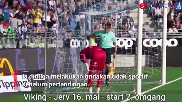 Kiper Klub Norwegia Ini Viral karena Tindakan Curangnya Geser Tiang Gawang