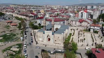 Gökmedrese, 22 yıl süren restorasyonun ardından açılışı yapılmadan 40 bin kişi tarafından ziyaret edildi