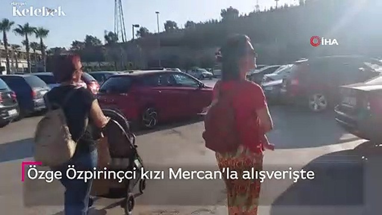 Ünlü oyuncu Özge Özpirinçci, minik kızı Mercan ile birlikte Bodrum sezonunu açtı.