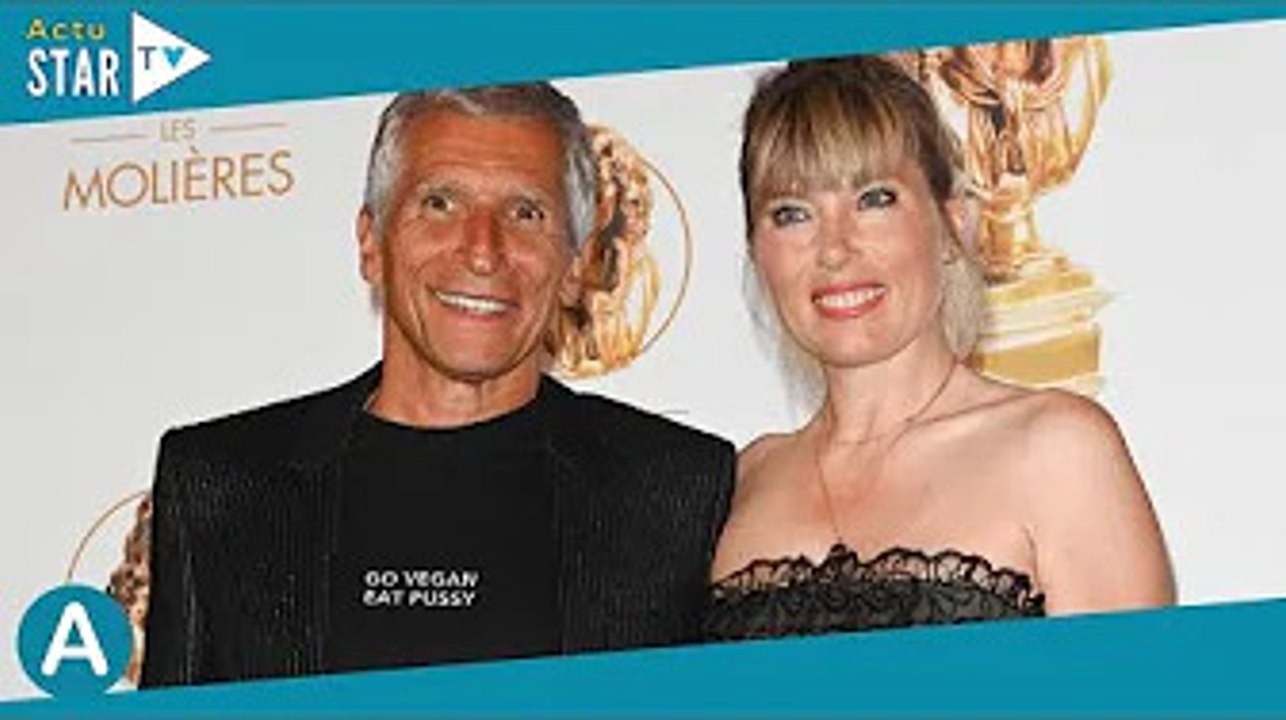"Devenez vegan, mangez…" Ce tee-shirt très (très) coquin de Nagui au bras de sa femme aux Molières