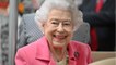 VOICI : Elizabeth II bloquée dans son avion, grosse panique deux jours avant son Jubilé