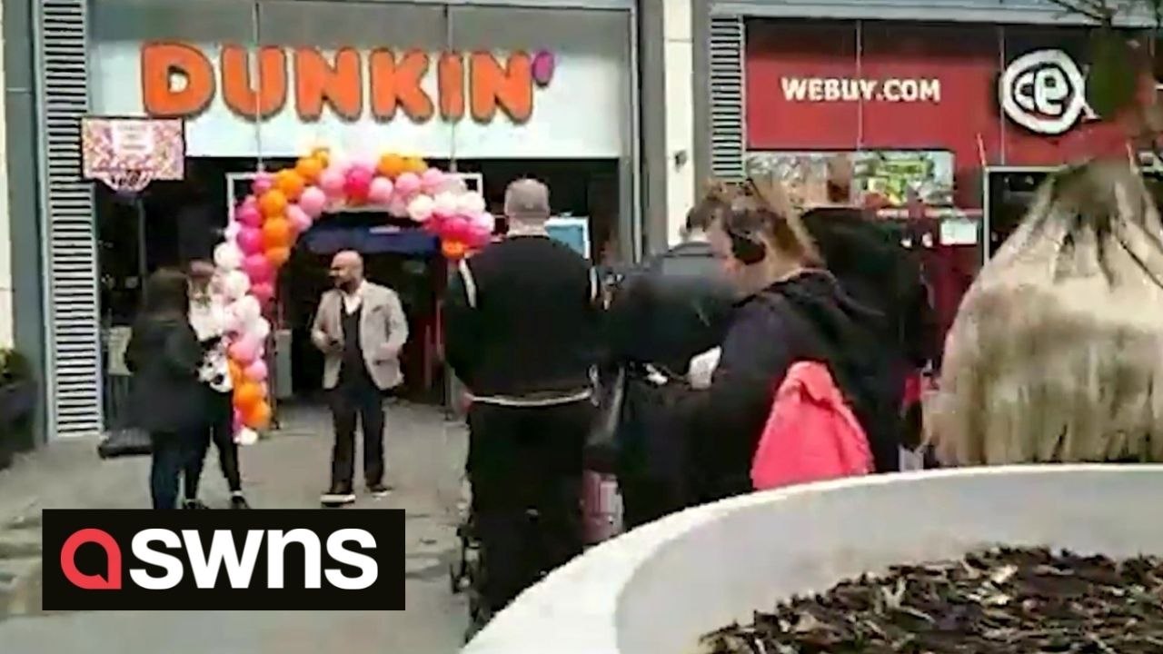Dunkin donut shop attracts huge queues for new Bradford opening video