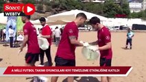 A Milli Futbol Takımı oyuncuları Riva halk plajında kıyı temizleme etkinliğine katıldı