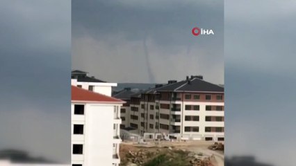 Eskişehir'de hortum anı kameralara yansıdı