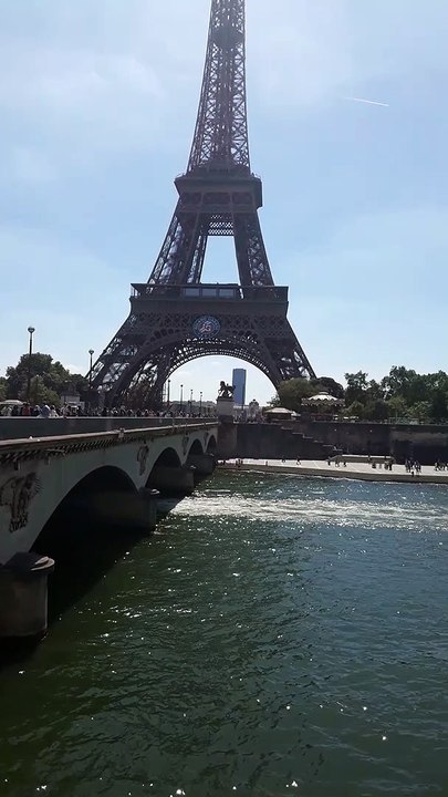 Eiffel Tower 2