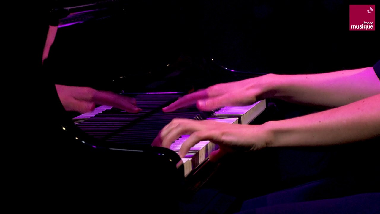 Leonard Bernstein / Stephen Sondheim : West Side Story "Something's coming"