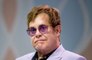 Elton John très malade ? Vu en fauteuil roulant, le chanteur donne des nouvelles !
