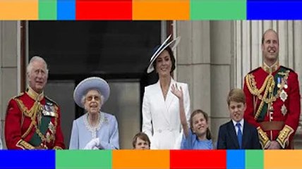 Jubilé d’Elizabeth II  cette immense star qui s’est vu refuser une invitation de Buckingham…