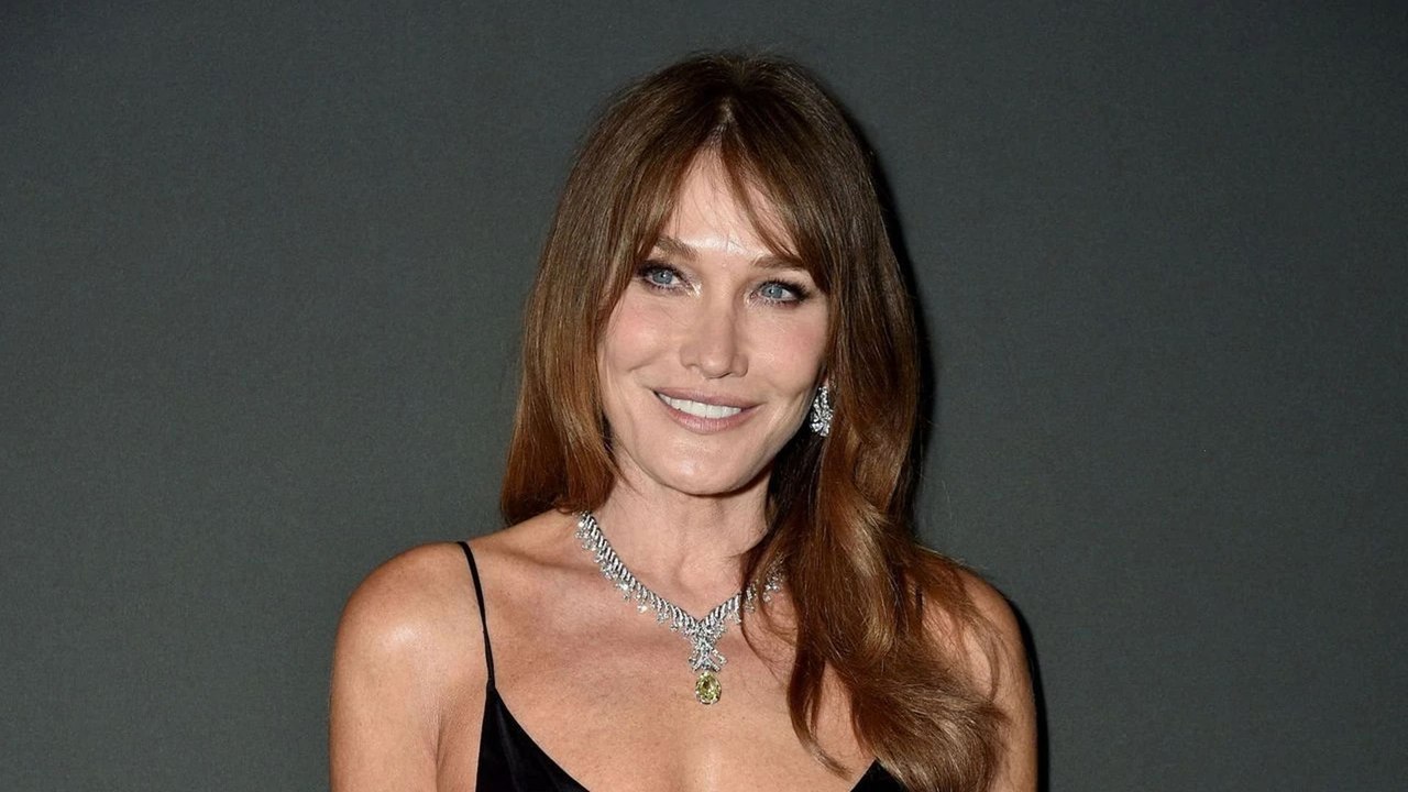 Carla Bruni : son fils Aurélien Enthoven pose en couverture d’un magazine