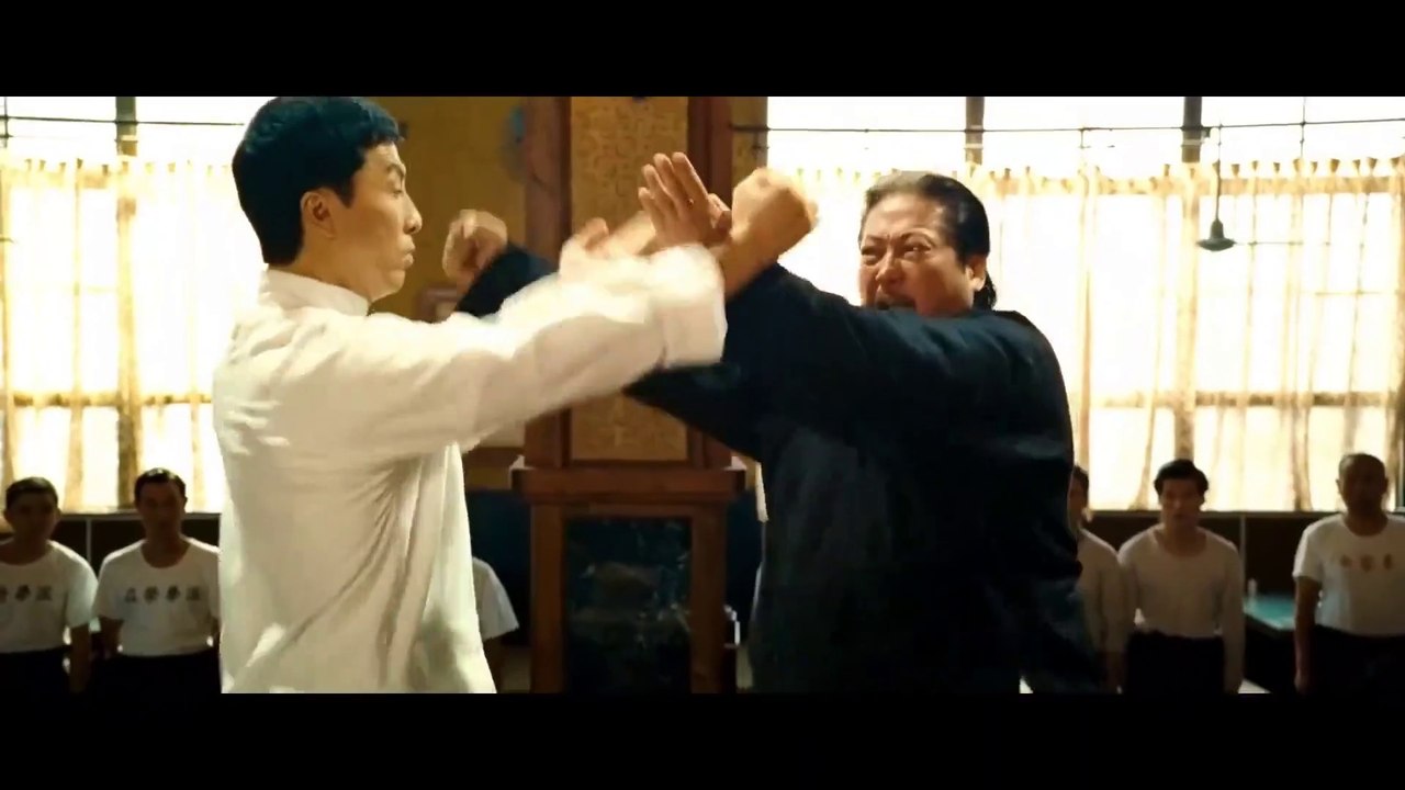 Duel on The Table-IP Man 2 (2010)