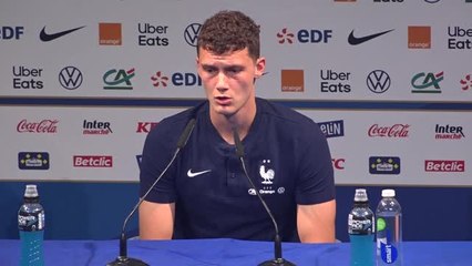 Bleus - Pavard : "Être performant pour garder ma place"