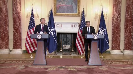 روسيا اتهمتها بصب الزيت على النار.. أميركا تبرر مدها لأوكرانيا بالسلاح