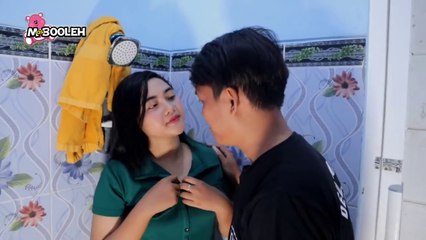 Dek Putri minta jatah part 6 numpang mandi di tempat ayang
