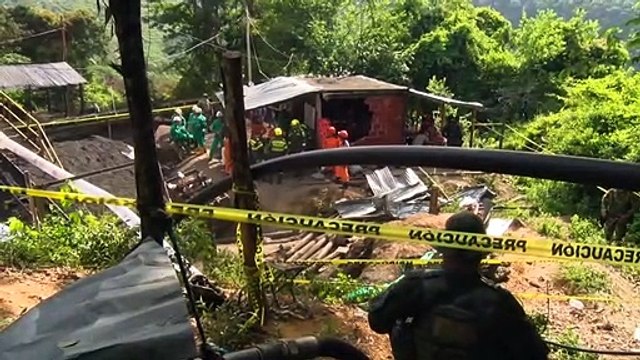 Corrida contra o tempo para resgatar 14 mineiros presos na Colômbia