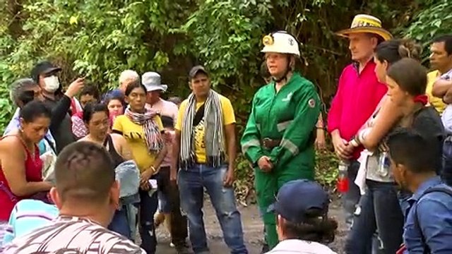 Avanzan a contrarreloj trabajos para rescatar a 14 mineros atrapados en Colombia