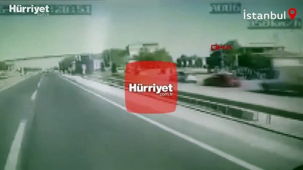 2 öğrencinin öldüğü feci kazanın araç kamerasına yansıyan görüntüleri ortaya çıktı