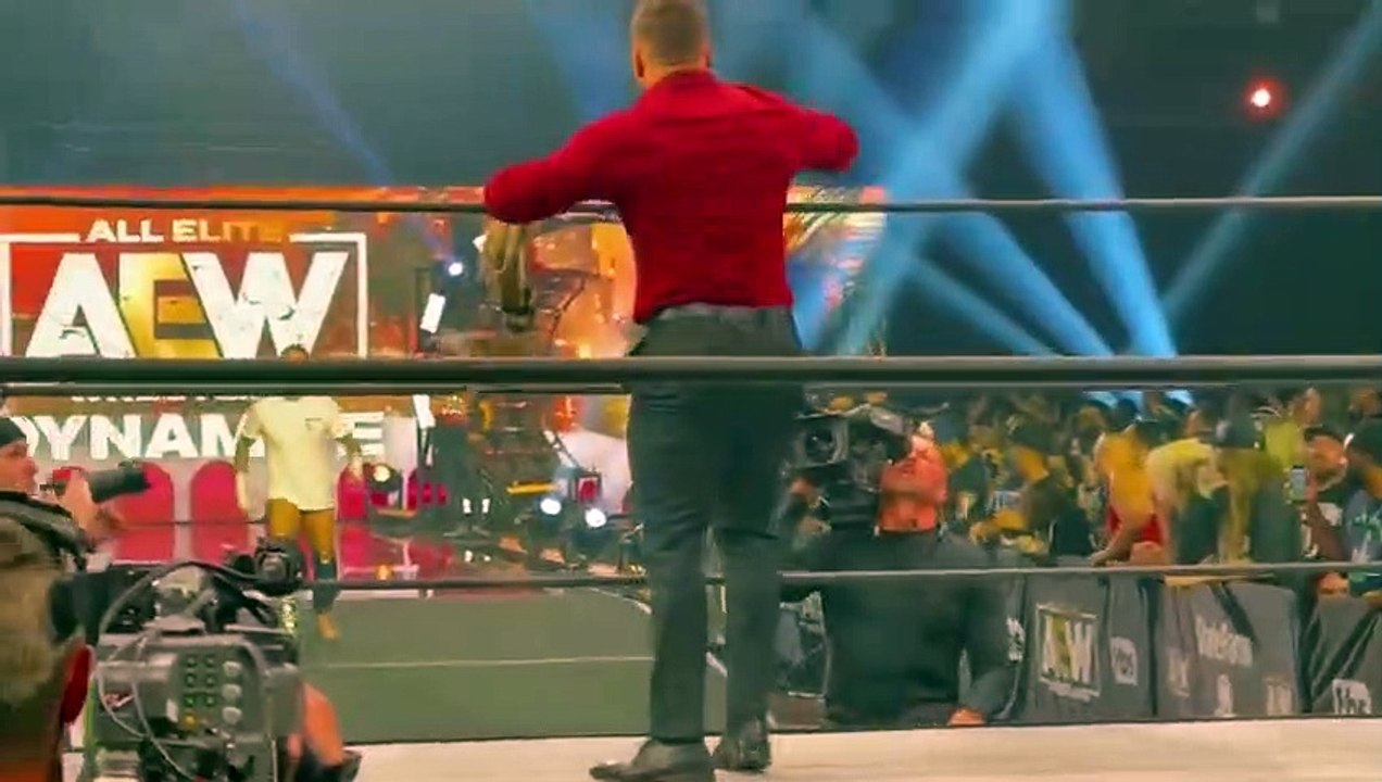 What happened after MJF pipebomb goes offair. CM PUNK SHOWS UP!