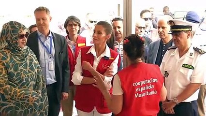 La reina Letizia conoce en Mauritania un proyecto para promover la pesca artesanal