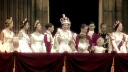 المصور الخاص للملكة إليزابيث يتحدث عن عقود من العمل معها: لا شيء يغضبها