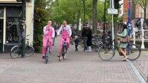 ROTTERDAM - Dünyada kişi başına düşen ortalama bisiklet sayısı en fazla Hollanda'da