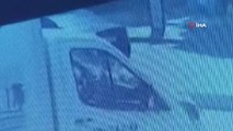 Ümraniye'de güpegündüz kamyonetten telefon hırsızlığı kamerada