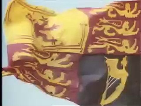 Les Sex Pistols chantent God Save The Queen sur la Tamise (1977)