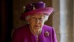 VOICI : Jubilé de la reine : pourquoi Elizabeth II ne porte jamais la couleur beige