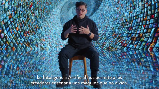 Entrevista con Refik Anadol, creador de la instalación En la mente de Gaudí en Casa Batlló