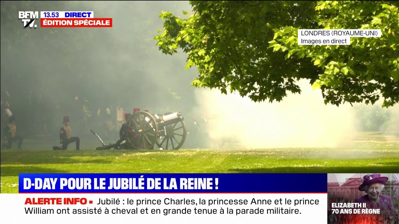 124 coups de canons tirés en l'honneur d'Elizabeth II