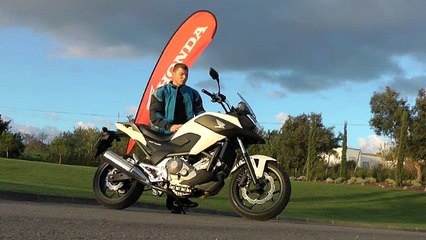 Essai Honda NC 700 X 2012  le trail polyvalent et économique doté d'un coffre à casque