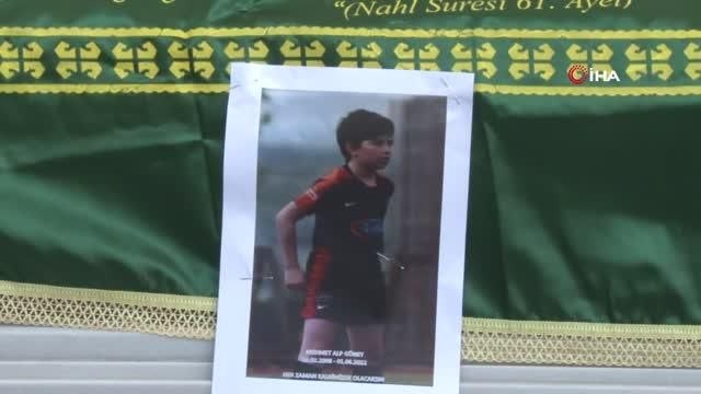 Büyükçekmece'de kazada ölen Oğuzhan Kolver ve Mehmet Alp Güney son yolcuğuna uğurlandı