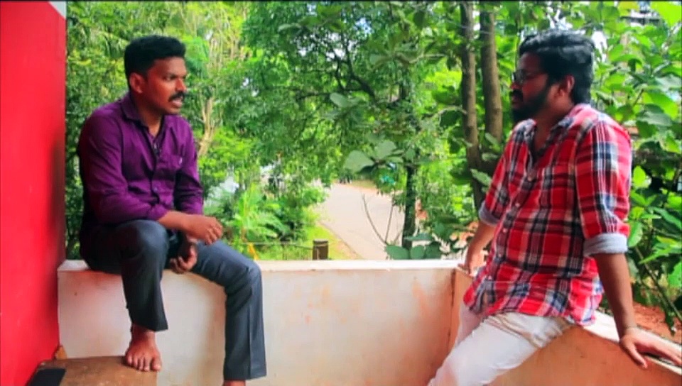 അവധിദിനങ്ങളിൽ വിയർപ്പൊഴുക്കി അന്യർക്ക് സൗജന്യമായി വീടുകൾ വെച്ച് കൊടുക്കുന്ന കാഞ്ഞങ്ങാട്ടെ വൈറ്റ് ആർമി