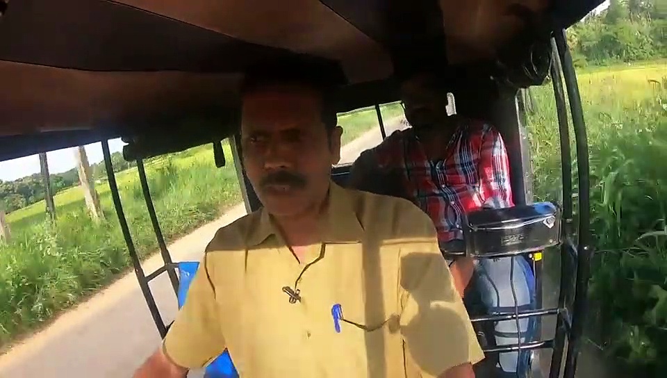 22000 ൽ അധികം  മരങ്ങൾ നട്ട ഒരു ഓട്ടോ ഡ്രൈവർ