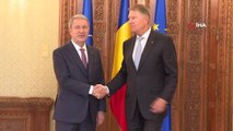 Bakan Akar, Romanya Cumhurbaşkanı Iohannis ile görüştü