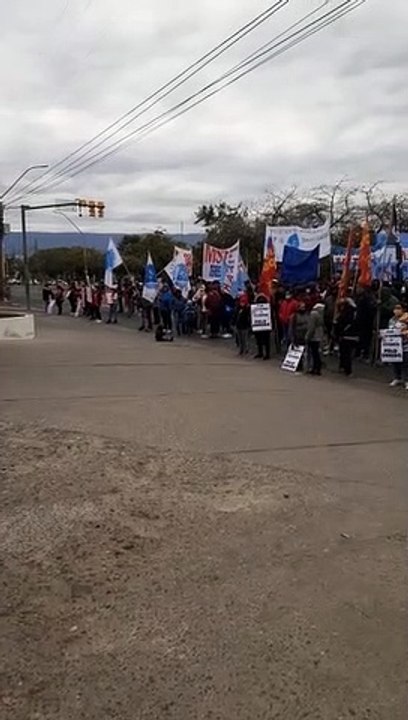 Polo Obrero - Protesta frente al CAPE