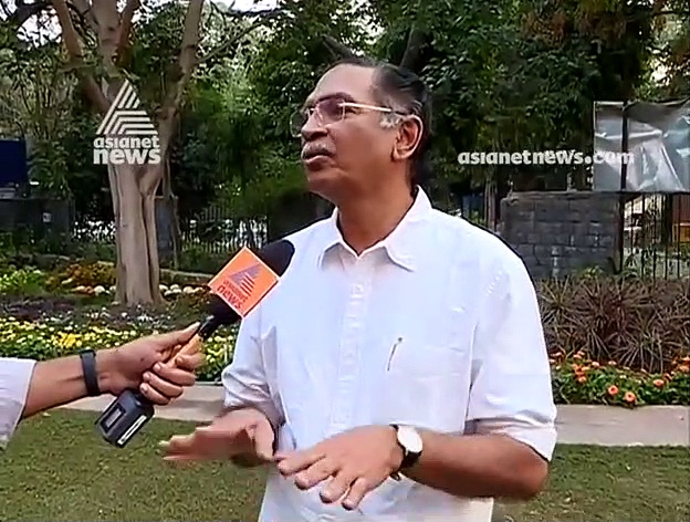 'നാറാണത്തു ഭ്രാന്തന്‍ ഒരേവേദിയില്‍ അഞ്ചുതവണ പാടേണ്ടി വന്നിട്ടുണ്ട്..', ചൊല്ലിയും പറഞ്ഞും മധുസൂദനന്‍ നായര്‍