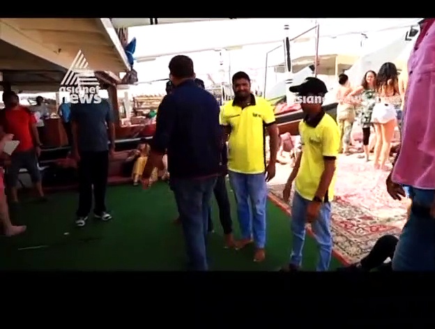 മുസാണ്ടത്തെ മത്സ്യത്തൊഴിലാളികളുടെ ഗ്രാമവും ഒരു ഫൈവ്സ്റ്റാര്‍ ഹോട്ടലും