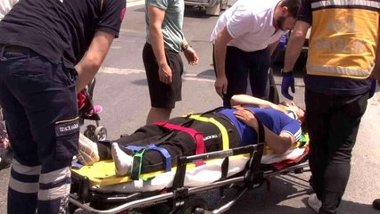 Kırmızı ışıkta aniden durunca kaza yaptı: Motosikletli ağır yaralandı