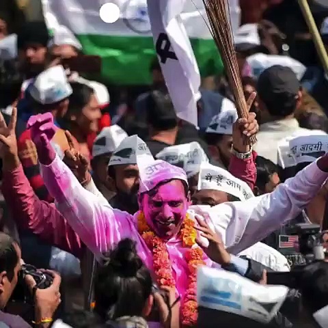 അറിയപ്പെടുന്ന സിവില്‍ സര്‍വ്വീസ് ഉദ്യോഗസ്ഥനില്‍ നിന്നും ജനകീയനായ മുഖ്യമന്ത്രിയിലേക്ക്