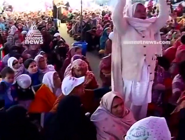 ഈ ഭീകരവാദിയെ വേഷം കൊണ്ട് തിരിച്ചറിയാമോ | കവർ സ്റ്റോറി