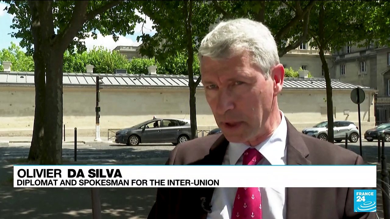French diplomats strike over plan for their 'extinction'