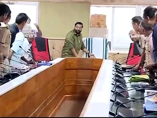 ശബരിമലയില്‍ ഭക്തരുടെ താല്‍പര്യങ്ങള്‍ പാലിക്കേണ്ടതുണ്ടെന്ന് ദേവസ്വം ബോര്‍ഡ്