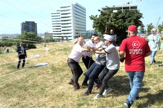 Bağcılar 23. Uçurtma Şenliği'ne devasa uçurtma damga vurdu