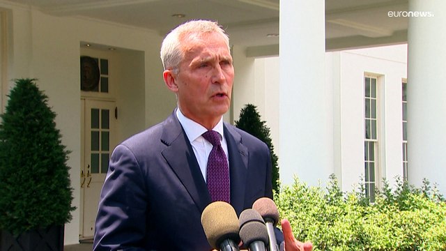 الأمين العام لحلف الناتو عقب لقاء بايدن يدعو الغرب للاستعداد لحرب استنزاف طويلة المدى في أوكرانيا