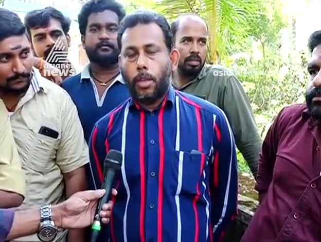 ഇത് ഞമ്മന്റെ പ്രശ്‌നമാണോ? ചില പ്രതിഷേധങ്ങളും പിന്നിലെ രാഷ്ട്രീയവും