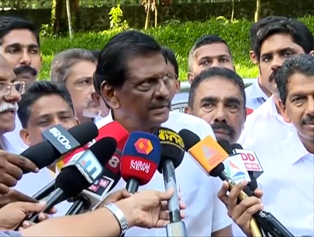 പാലായിലെ പടയൊരുക്കങ്ങള്‍