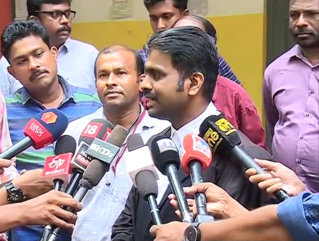 പൊലീസിന് വീഴ്ച പറ്റിയെന്ന് പ്രതിഭാഗം അഭിഭാഷകന്‍; എന്താണ് വാളയാര്‍ കേസില്‍ സംഭവിക്കുന്നത്?