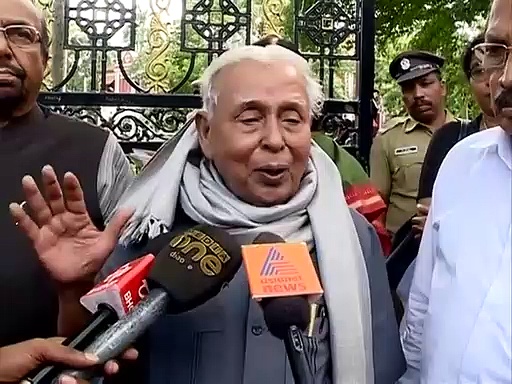 'ക്യാമ്പസിലെ രാഷ്ട്രീയം അതിരുകടക്കുന്നു';യൂണിറ്റ് മുറികള്‍ ഇടിമുറിയാക്കുന്ന പ്രവണതയെ കുറിച്ച് ജുഡീഷ്യല്‍ കമ്മീഷന്‍