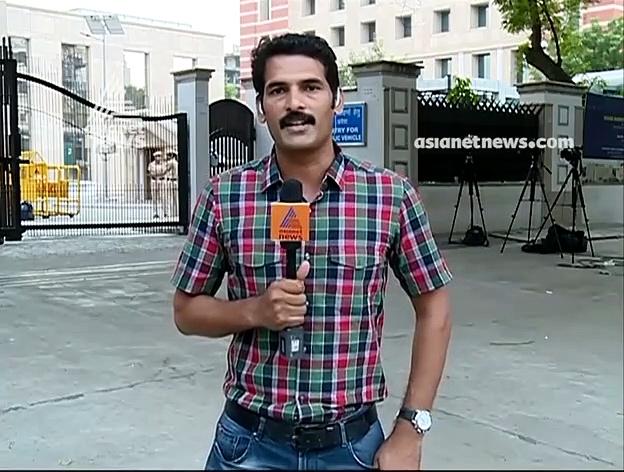 ഐഎൻഎക്സ് മീഡിയ കേസ്; ചിദംബരത്തെ ഇപ്പോൾ തീഹാർ ജയിലിലേക്ക് അയക്കേണ്ടെന്ന് സുപ്രീം കോടതി