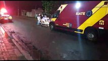 Mulher de 42 anos fica ferida ao cair de moto na Av. Papagaios, em Cascavel